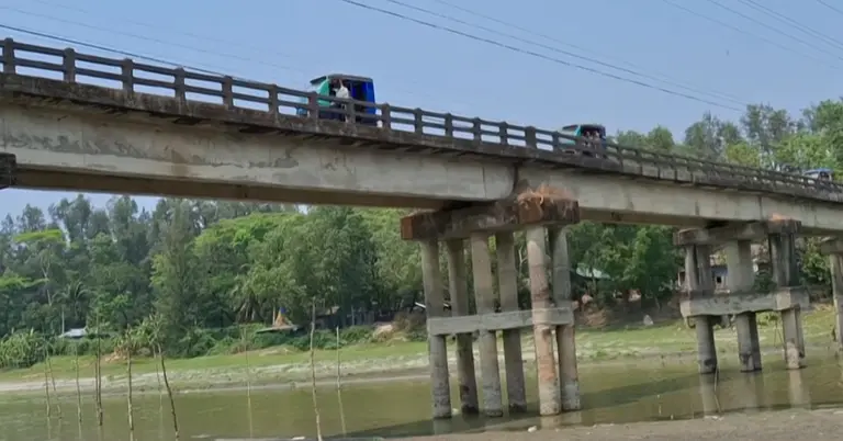 হাতিয়ার স্টিমার ঘাট সেতু